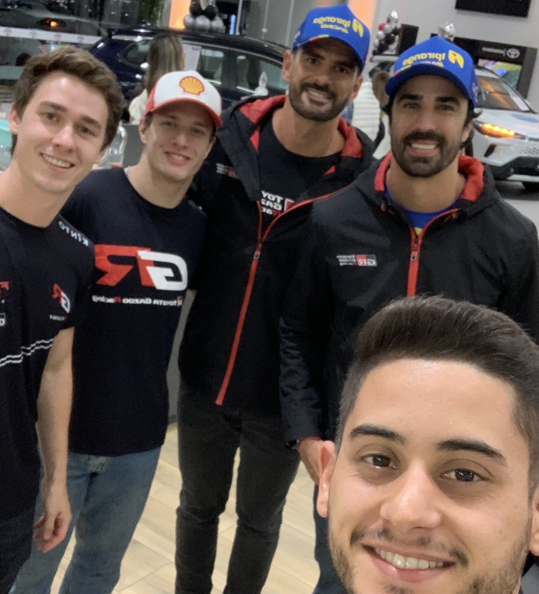 Piloto no simulador em evento da Start Race