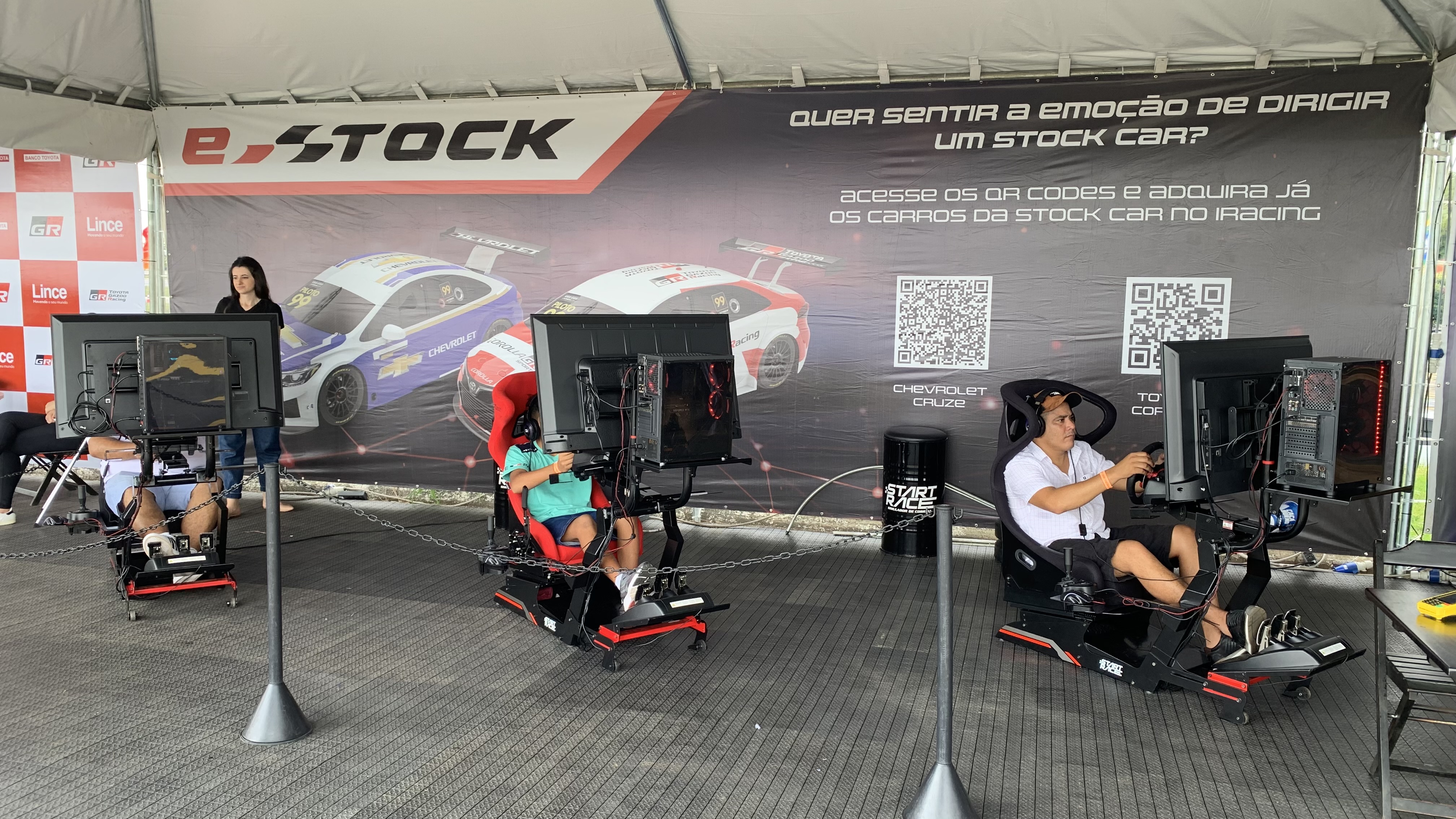 Foto de simulador de corrida 10